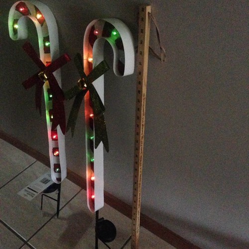 Multicolor Solar Light Up Metal Candy Canes Set/2 Christmas Yard Decor 36