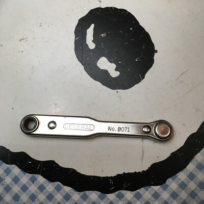 GENERAL No. 8071 Offset Ratcheting Screwdriver Bit & Hex Nut Wrench USA