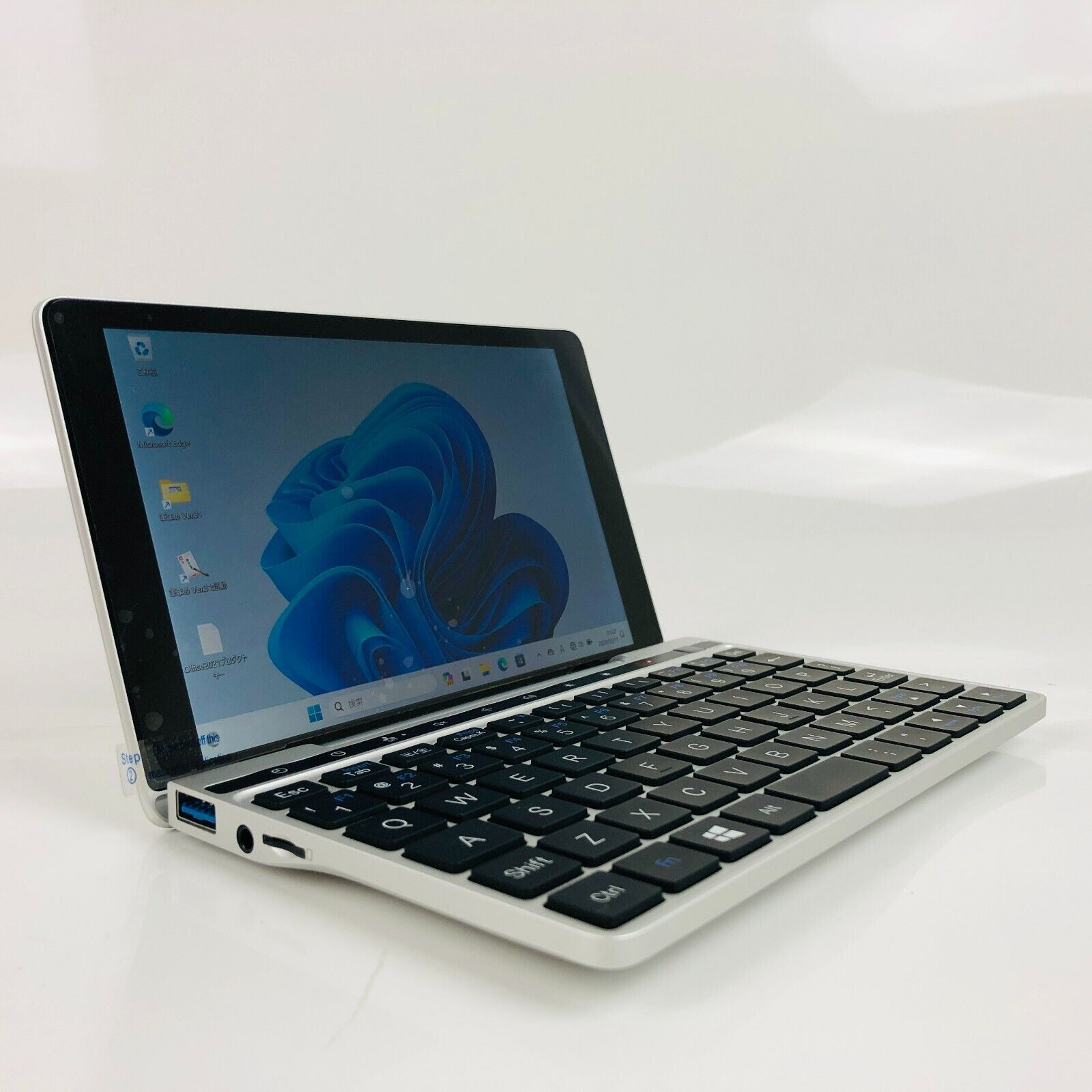 GPD Pocket 2 Intel Core m3-7Y30 Touch Screen 8GB RAM/128GB GPD Pocket 2 Intel Core m3-7Y30 Touch Screen 8GB RAM/128GB