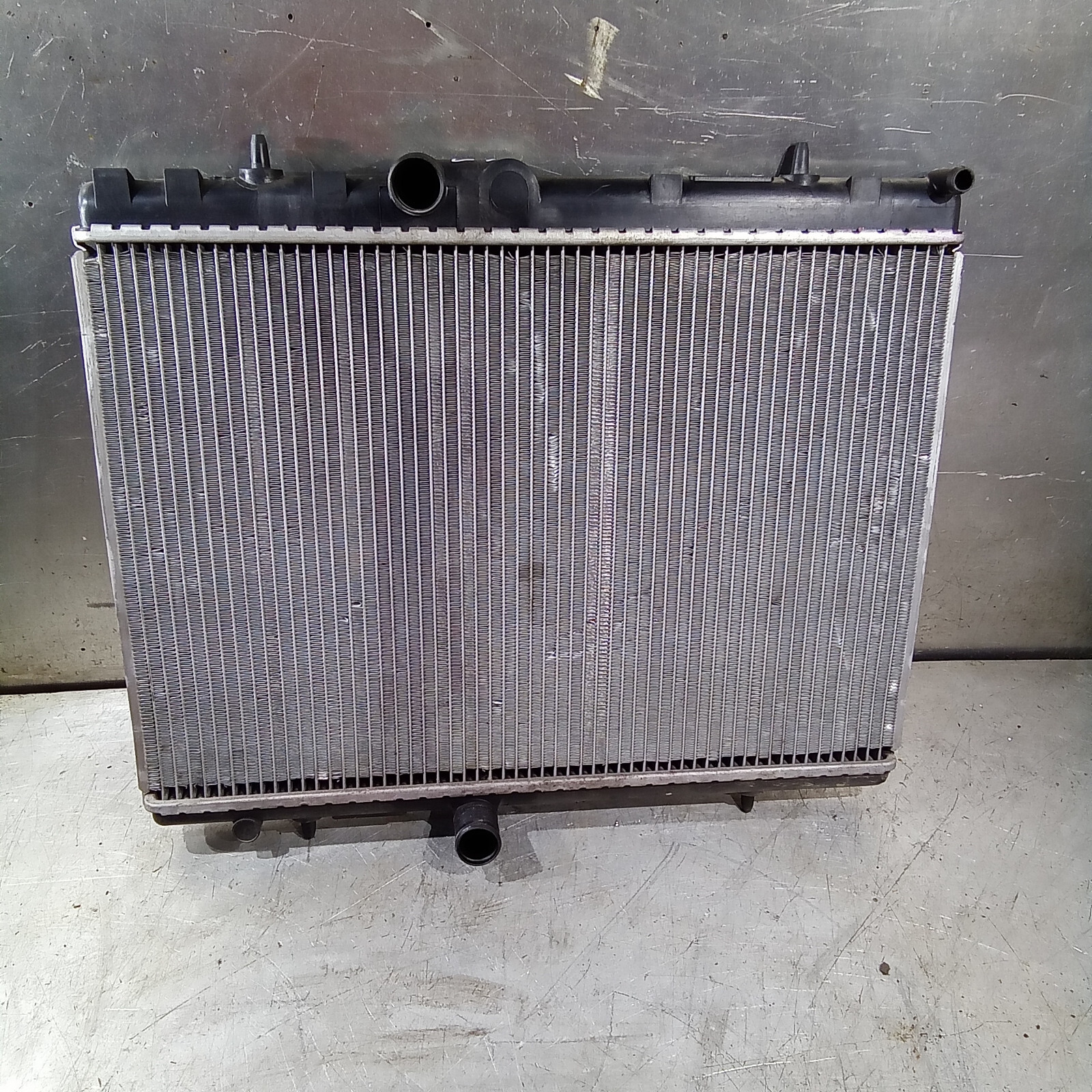 Peugeot RCZ 1.6 THP 2009-2015 Engine Water Coolant Radiator 9673947480