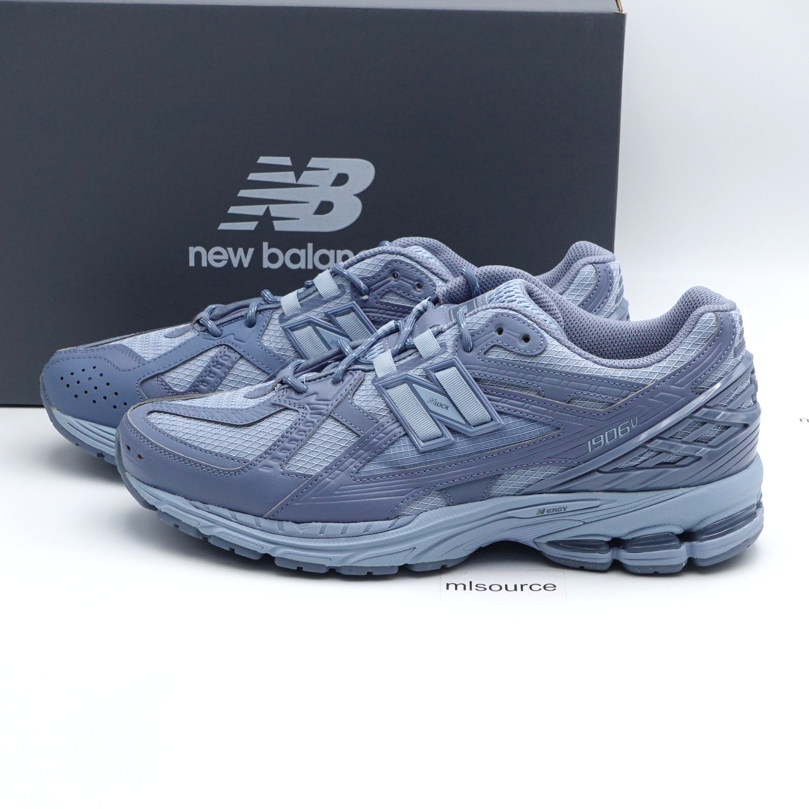 Size 10.5 Men's New Balance 1906 Utility 1906R Sneakers M1906NL