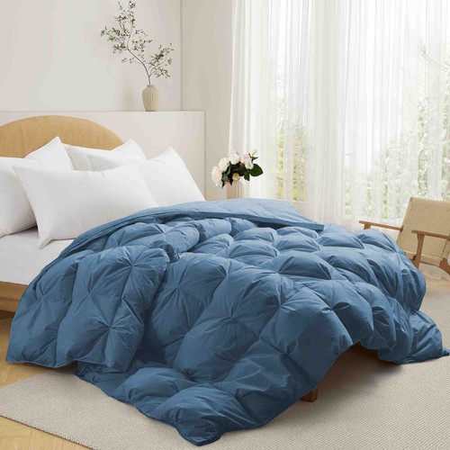 Cozy Fluffy Gusset Down Comforter, King or Queen Bed Blanket Pinch Pleated Craft