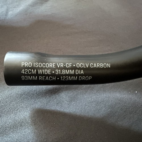 ボントレガー　PRO ISO CORE VR-CF 40cm Review: The Smooth Bontrager Pro IsoCore VR-CF