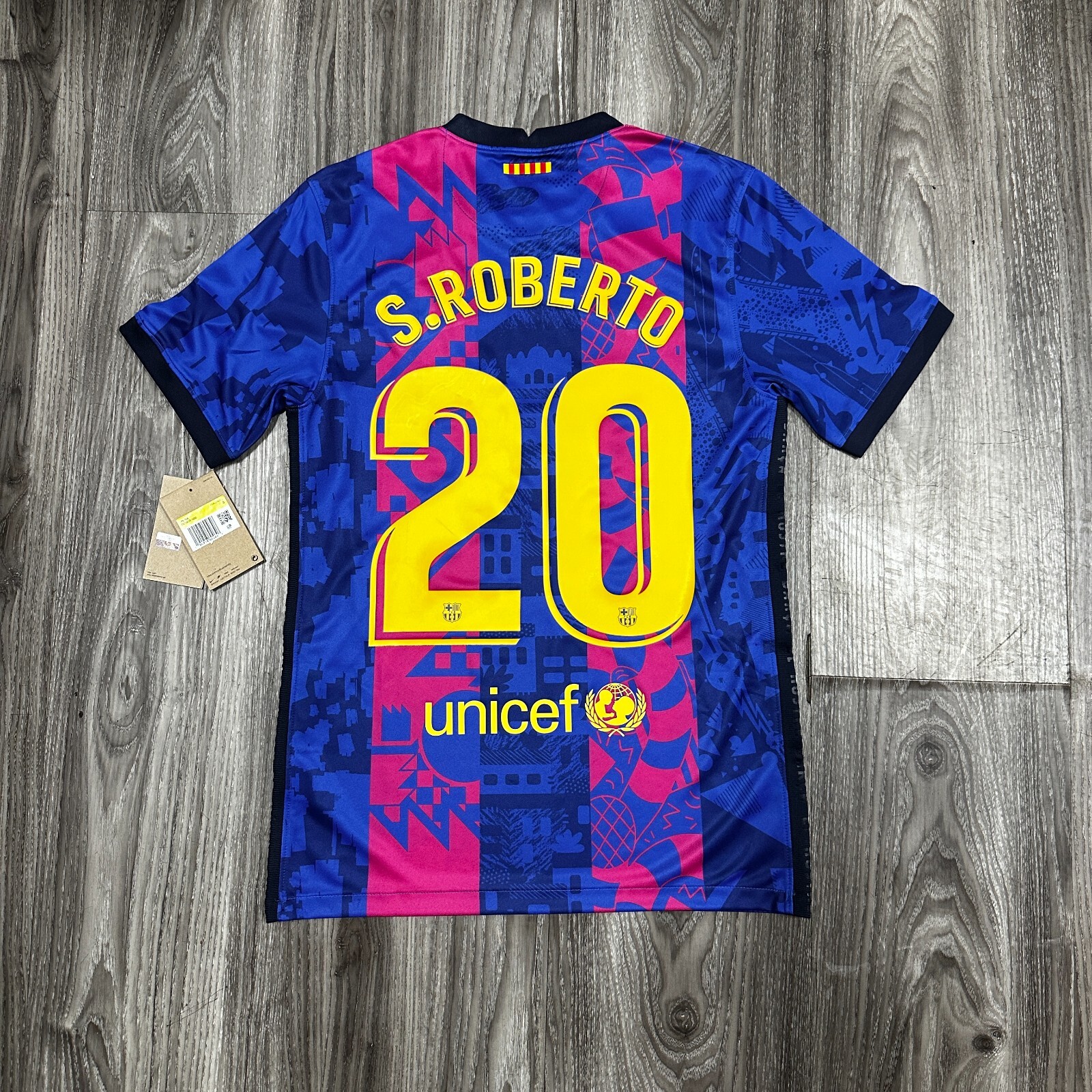記念グッズ #1 FC Barcelona-Real Madrid High-quality 3D FC Barcelona Crest - Perfect Decoration for
