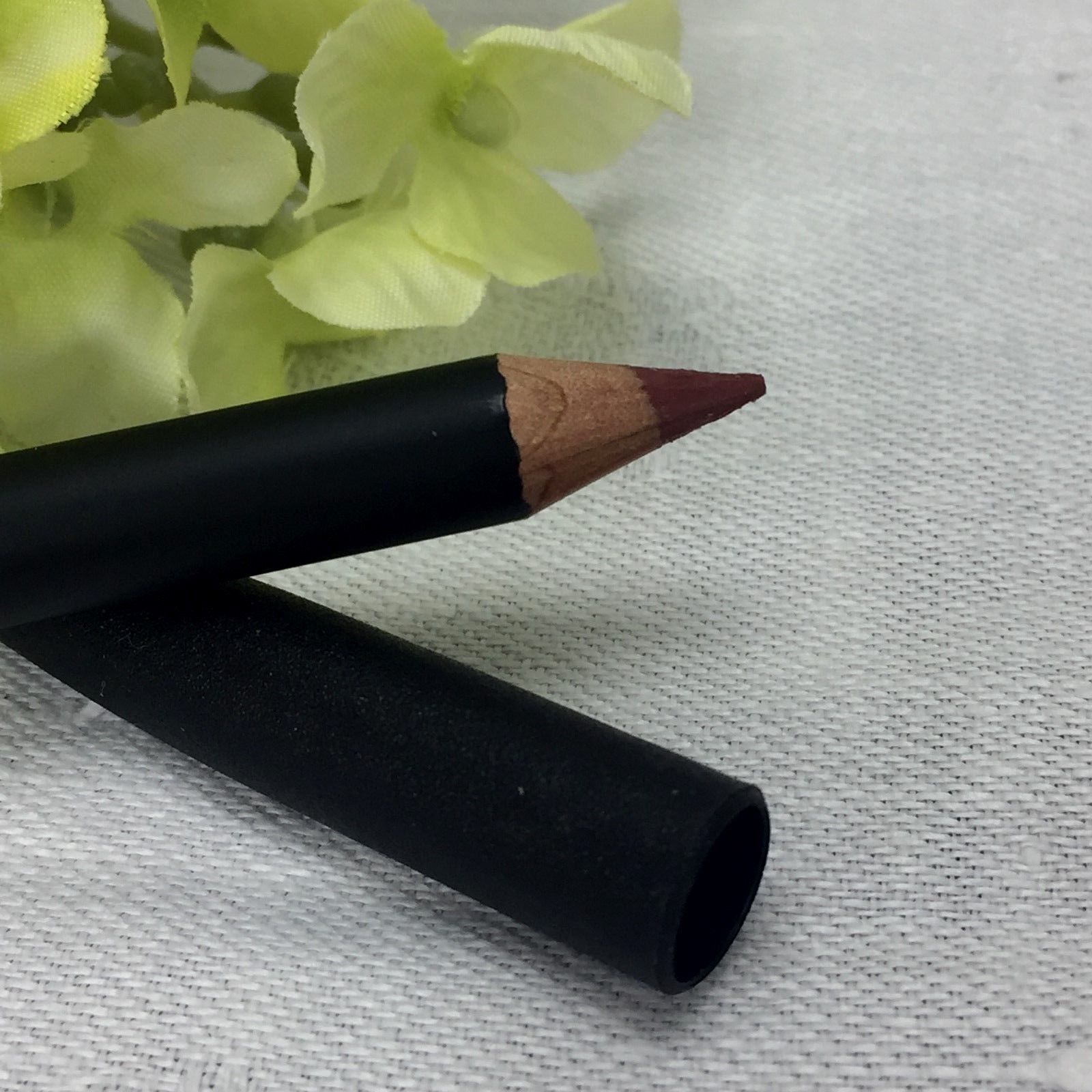 NARS Lip Liner Pencil Borneo Red Brown 0.04 oz New