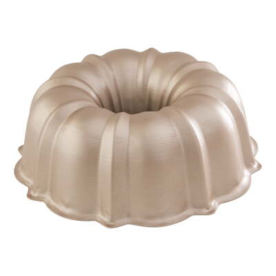 Nordic Ware 12 Cup Formed Nonstick Aluminum Classic Bundt Pan