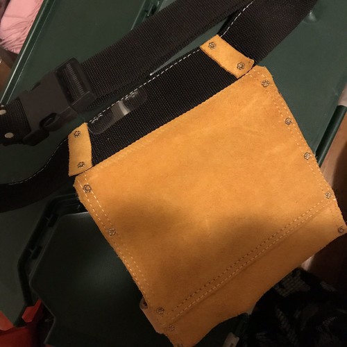 craftsman nail and tool pouch with polyweb belt 940640