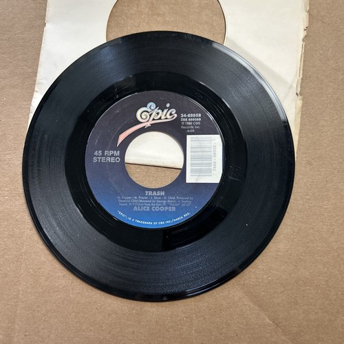 欧LP Alice Cooper Trash MOVLP1862 Music on Vinyl, Epic /00260 ALICE COOPER TRASH LP *EU* AUDIOPHILE RED VINYL LTD NUMBERED
