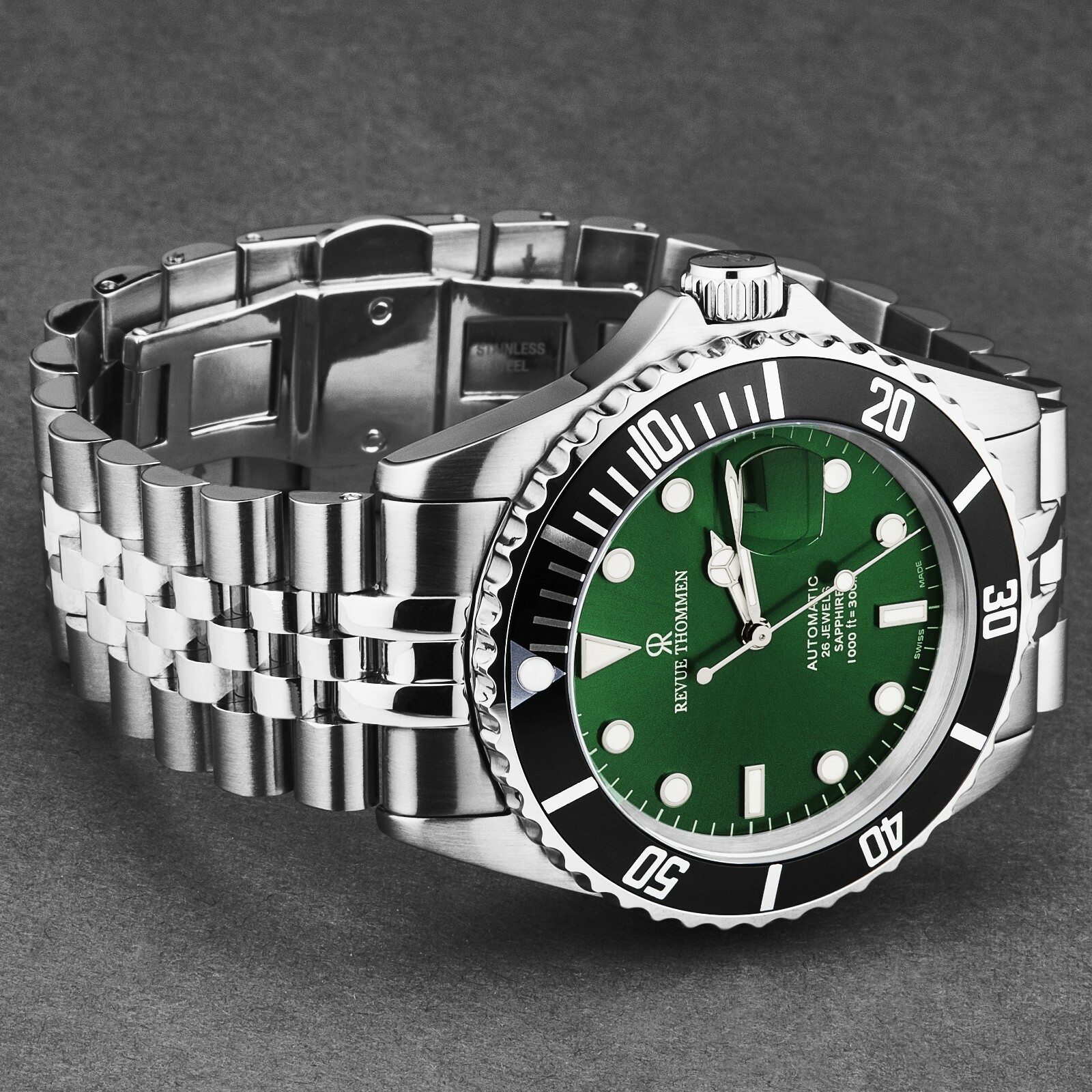 Pre-owned Revue Thommen Men's Diver Green Dial Stainless Steel Automatic Watch 17571.2222