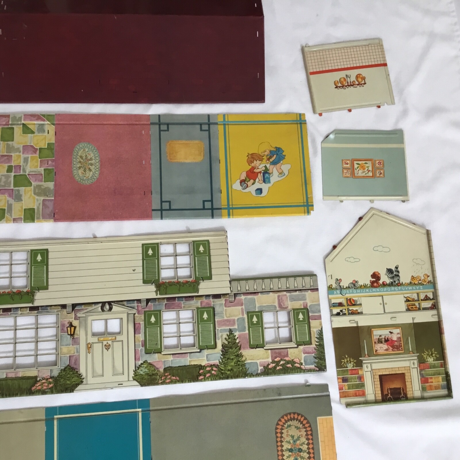 VINTAGE MARX 1950'S SUBURBAN COLONIAL DOLL HOUSE WITH BOX