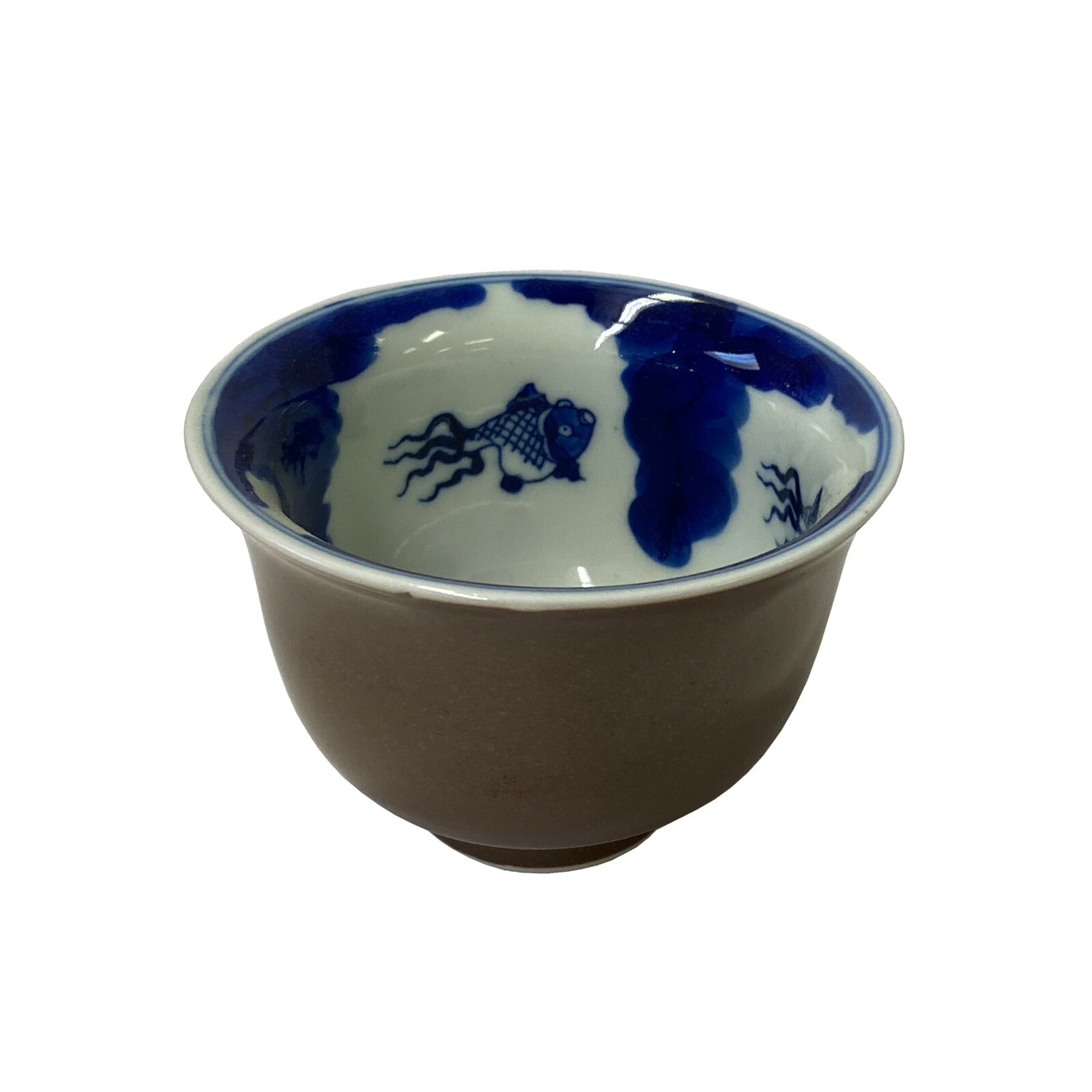 Chinese Handmade Porcelain Brown Blue White Fishes Graphic Cup ws1443S Chinese Handmade Porcelain Brown Blue White Fishes Graphic Cup ws1443S
