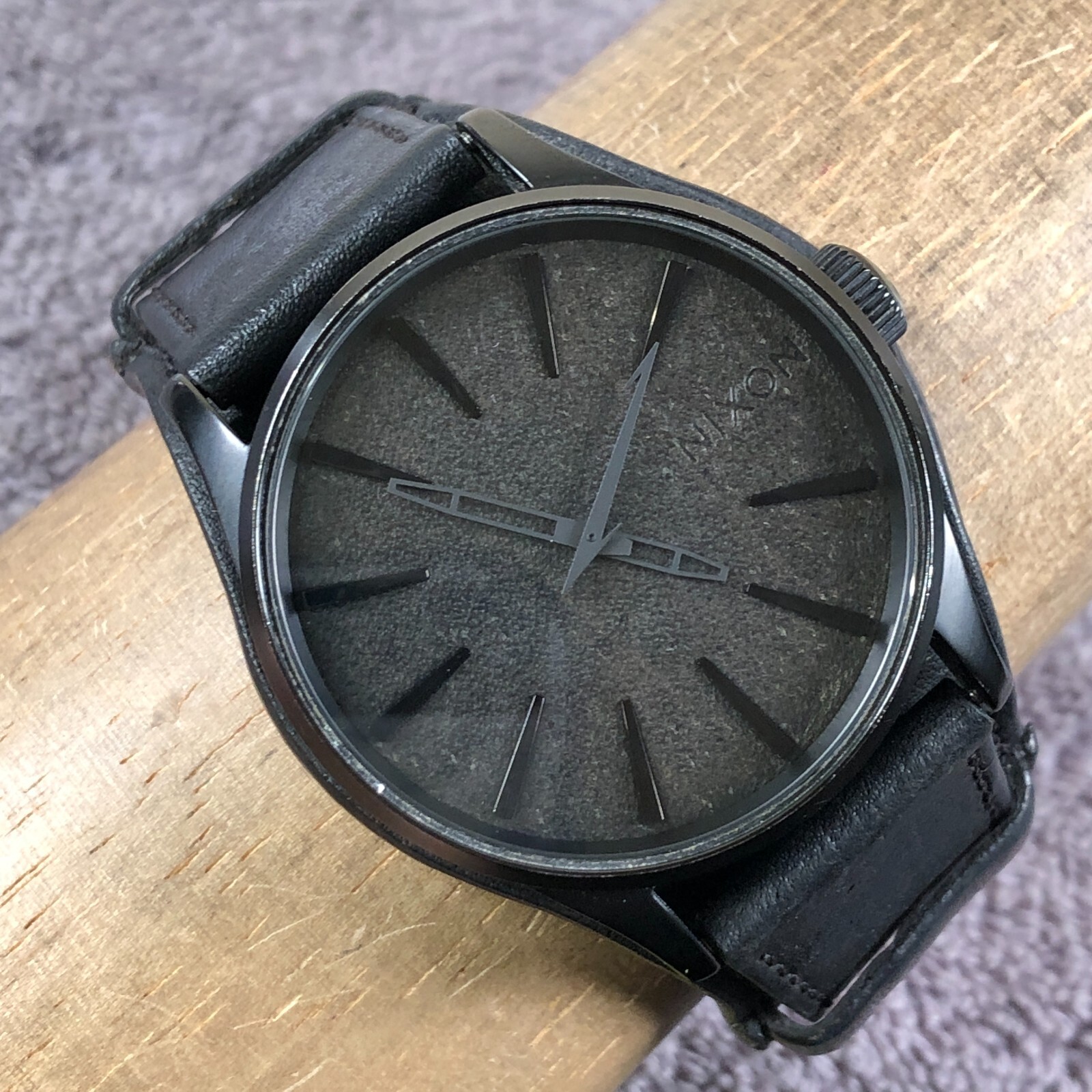 Nixon Men Metallica Black Album The Sentry Cuff Leather Band Nixon Men Metallica Black Album The Sentry Cuff Leather Band