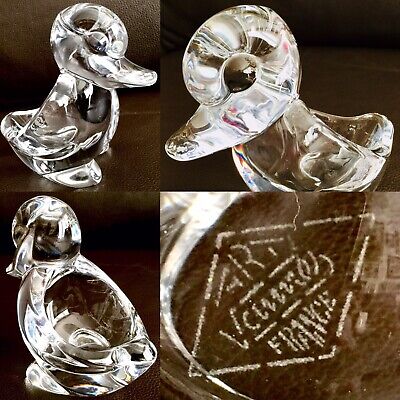 Signed Vintage Handcrafted “Vannes Le Châtel” Art Glass Crystal Duck Paperweight