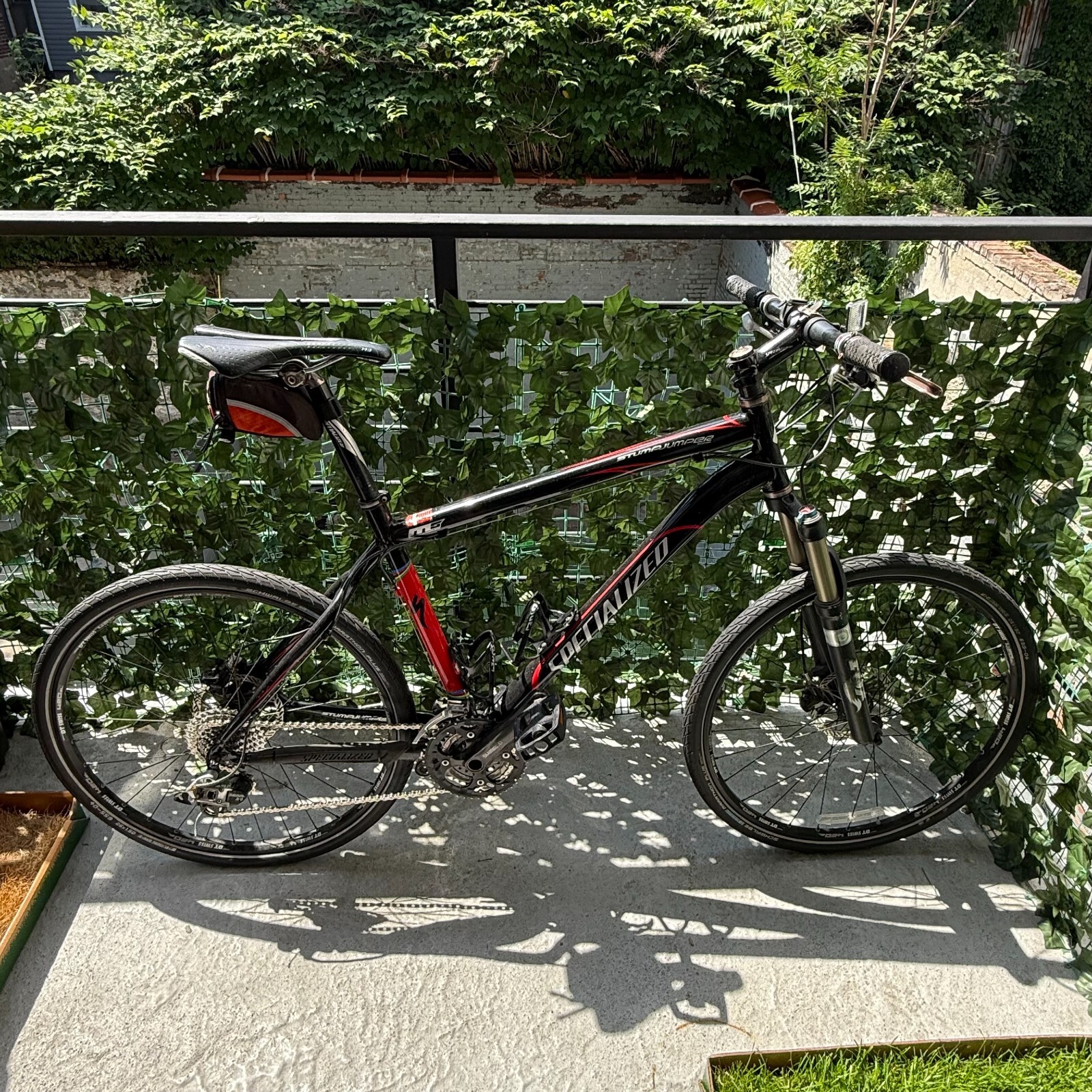 Specialized Stumpjumper Comp M5 Hardtail Mountain Bike, Red/Black