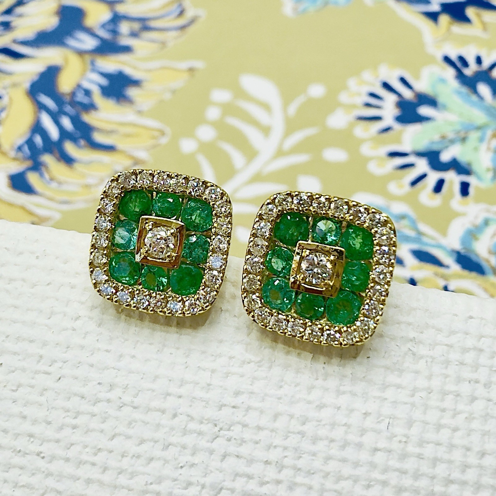 10K Yellow Gold Genuine Emerald & Diamond Stud Screw-Back Earrings, New - Picture 3 of 9