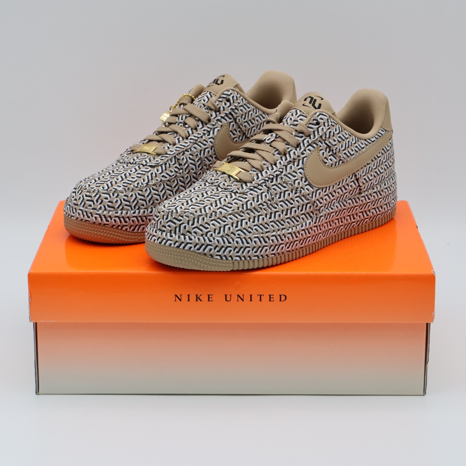 DZ2789-200 Nike Air Force 1 Low United in Victory Hemp DZ2789-200 Nike Air Force 1 Low United in Victory Hemp