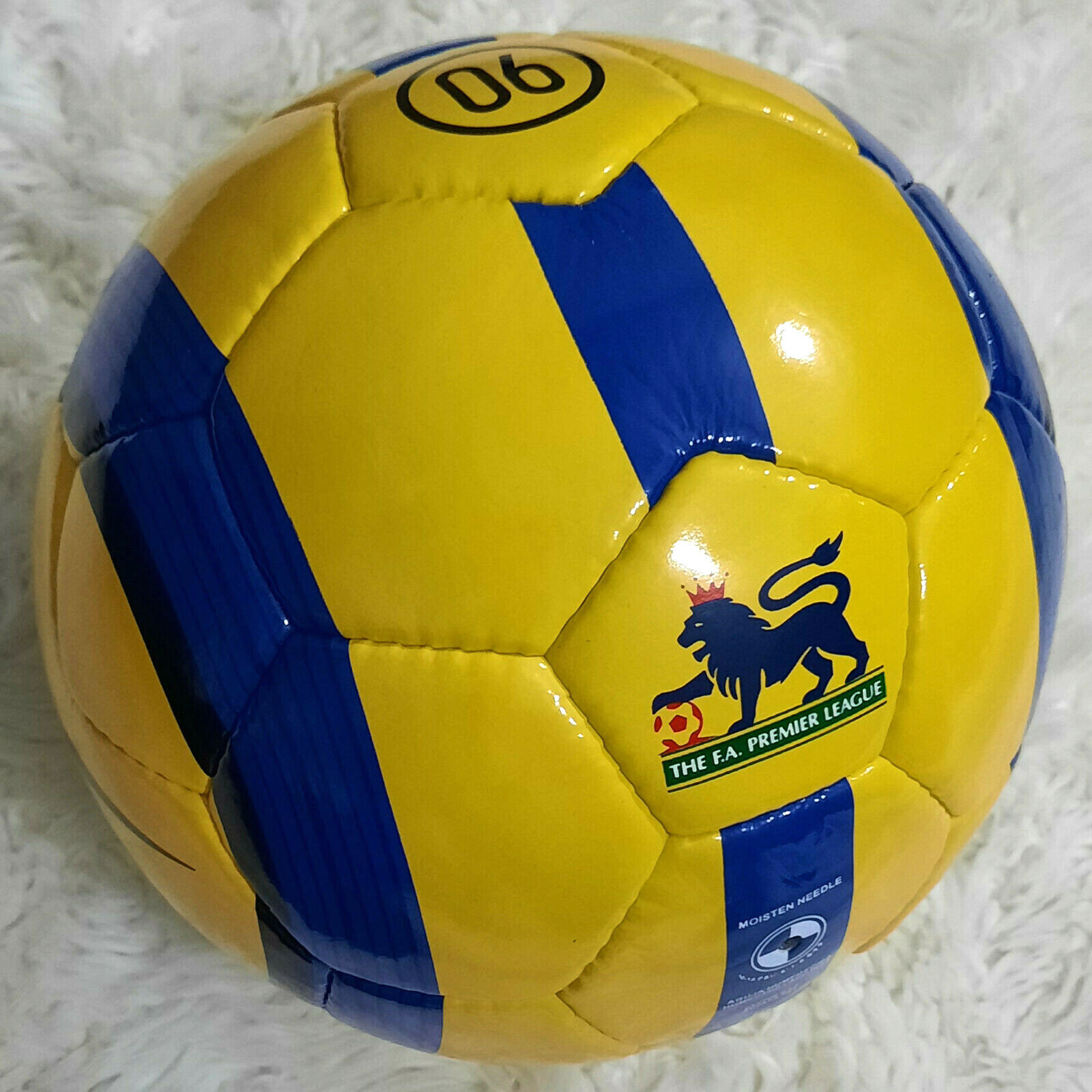 nike total 90 yellow ball