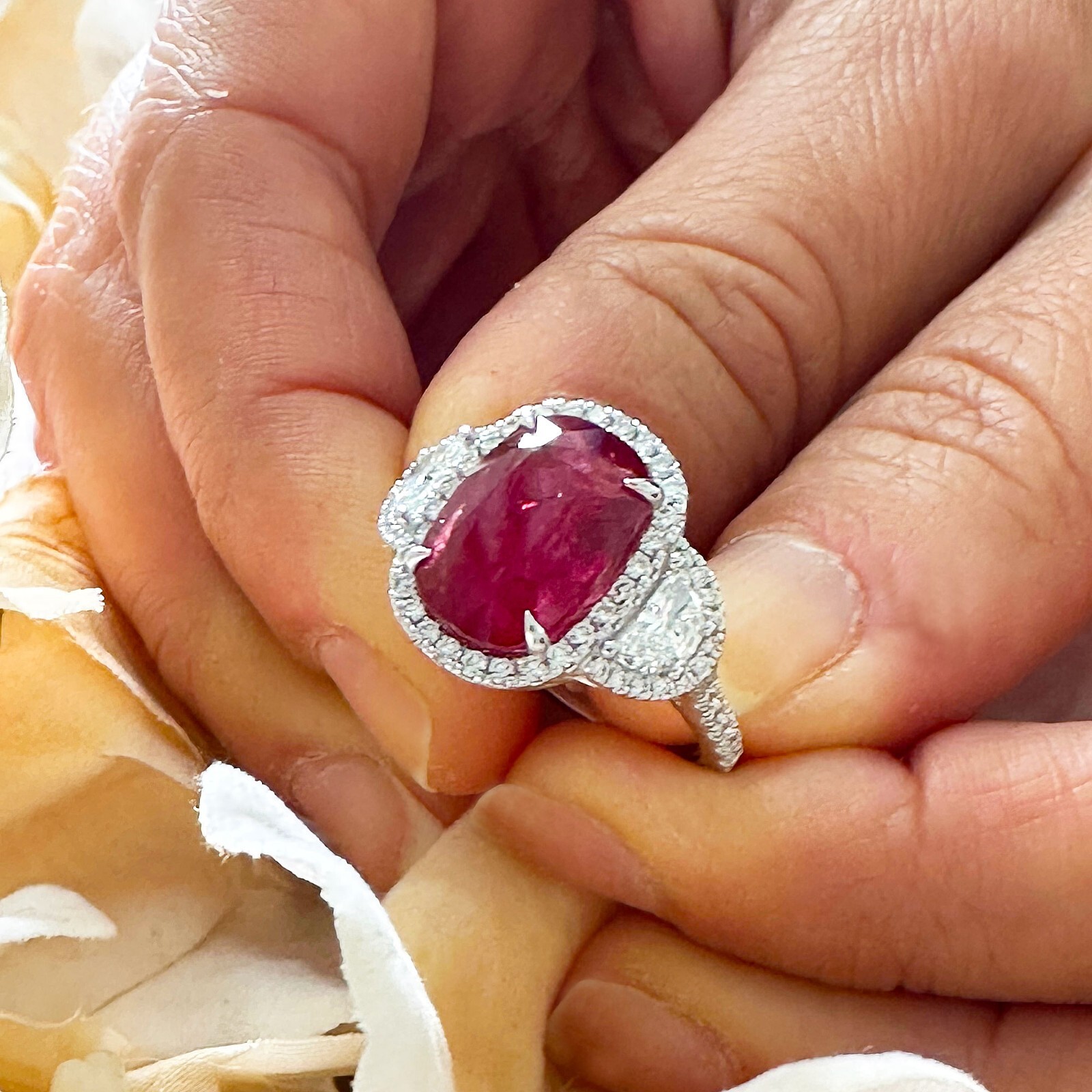 Pre-owned Ruby 14k White Gold Oval  And Diamonds Engagement Ring Deco Bridal Halo 5.00ct