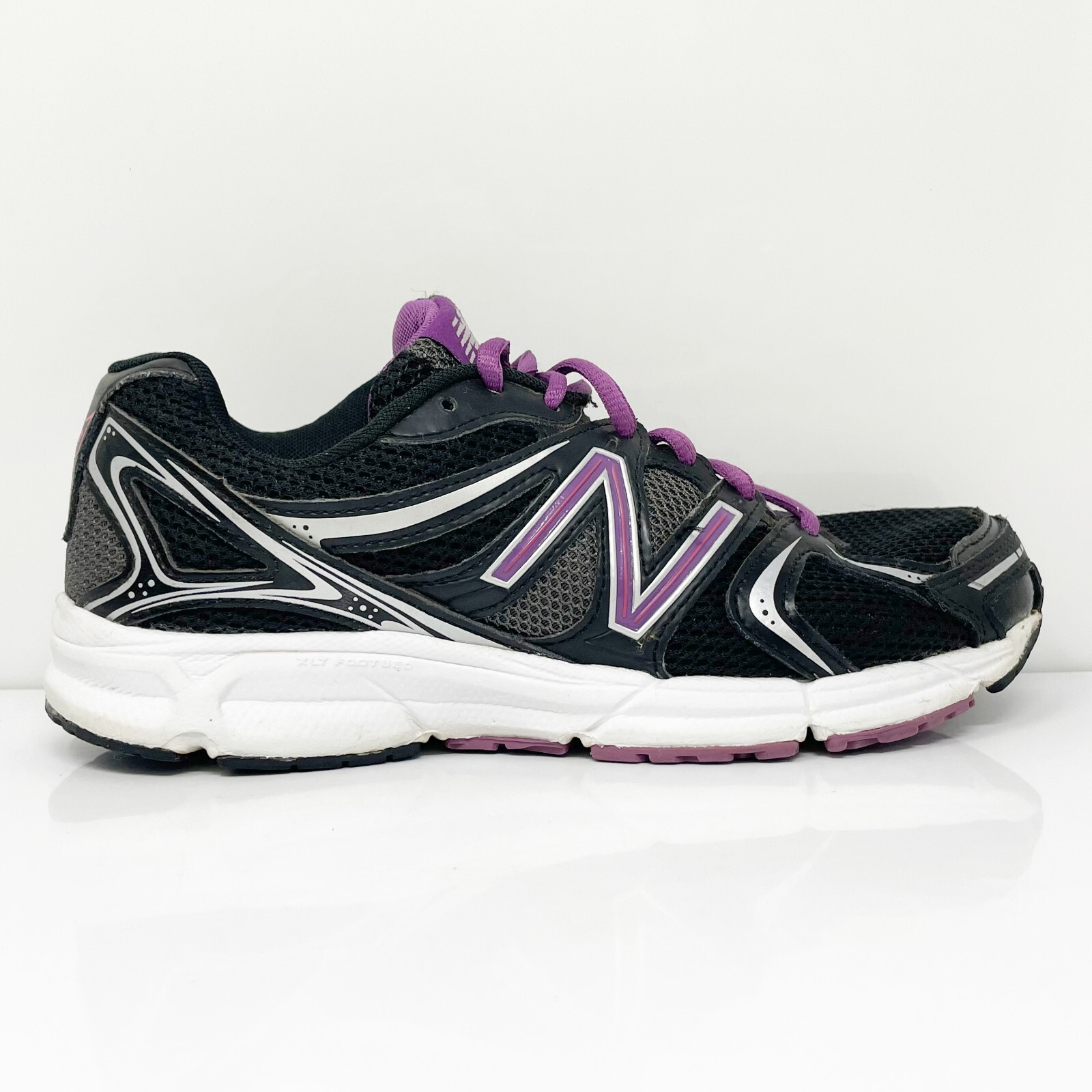 

Женские кроссовки New Balance 490 V2 W490GCL2 черные кроссовки размер 7,5 B, Черный, 490 V2