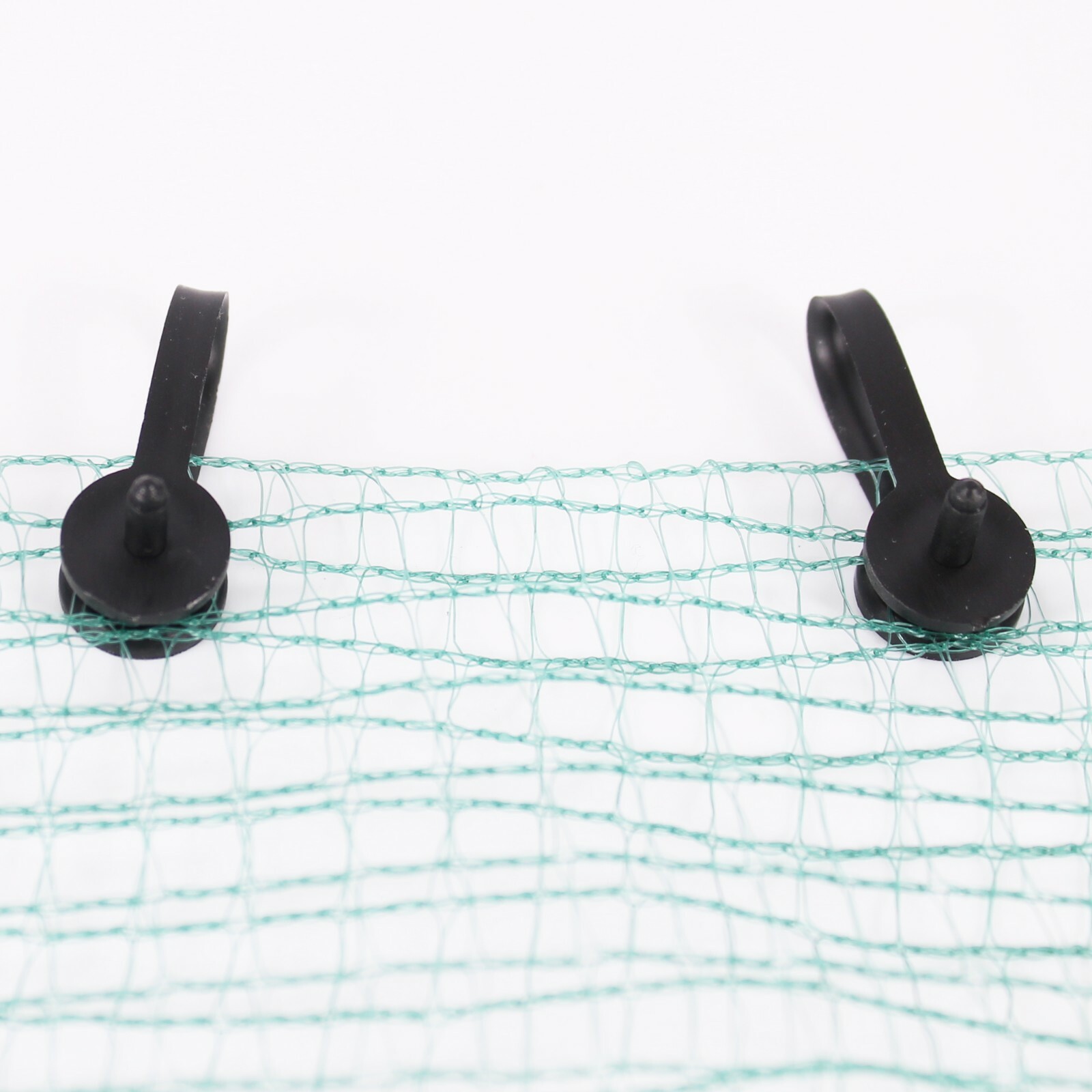 Plastic Netting Clips In Black Great For Attaching Netting Together