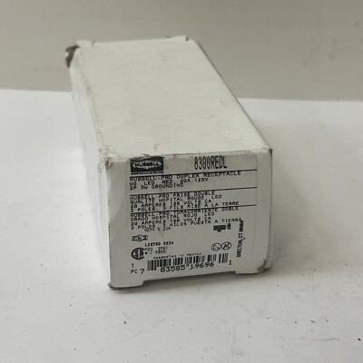 Hubbell 8300Redl 20A Duplex Receptacle 125Vac 5-20R Rd Qty 1