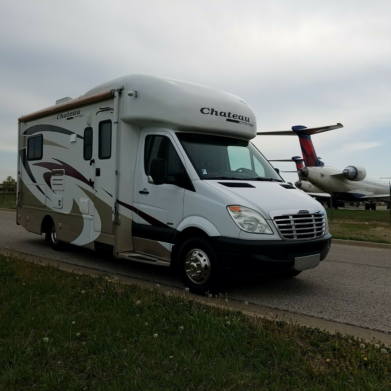 Collection 99+ Pictures pictures of class c motorhomes Superb