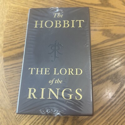New * The Hobbit + The Lord of the Rings - Deluxe Pocket Boxed Set (Leatherette)