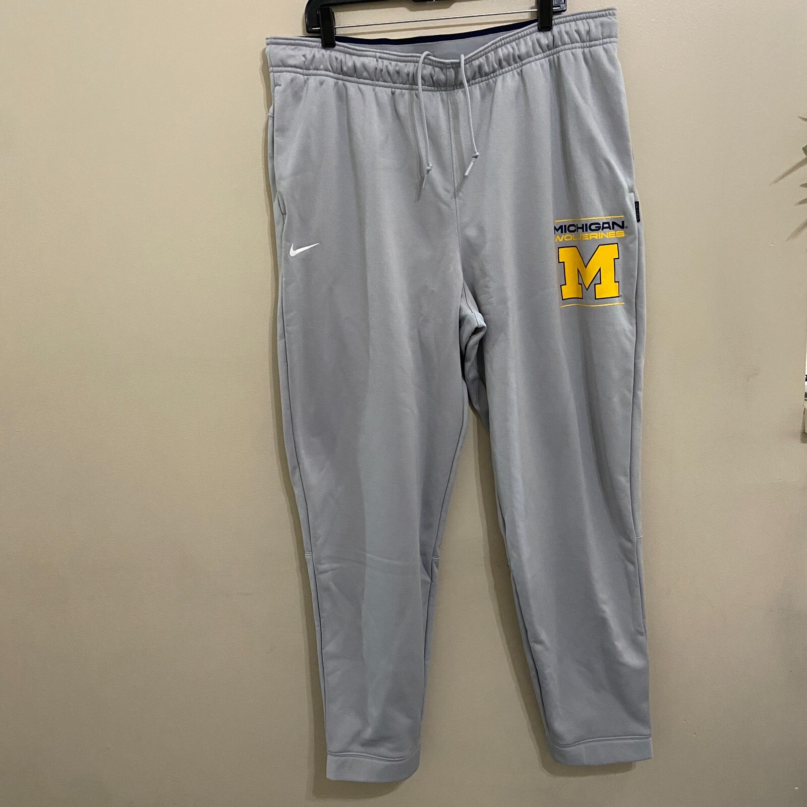 【入手困難】NIKE×Michigan Wolverines カナダ製 2XL Michigan Wolverines Jordan Anthracite Victory Half Zip