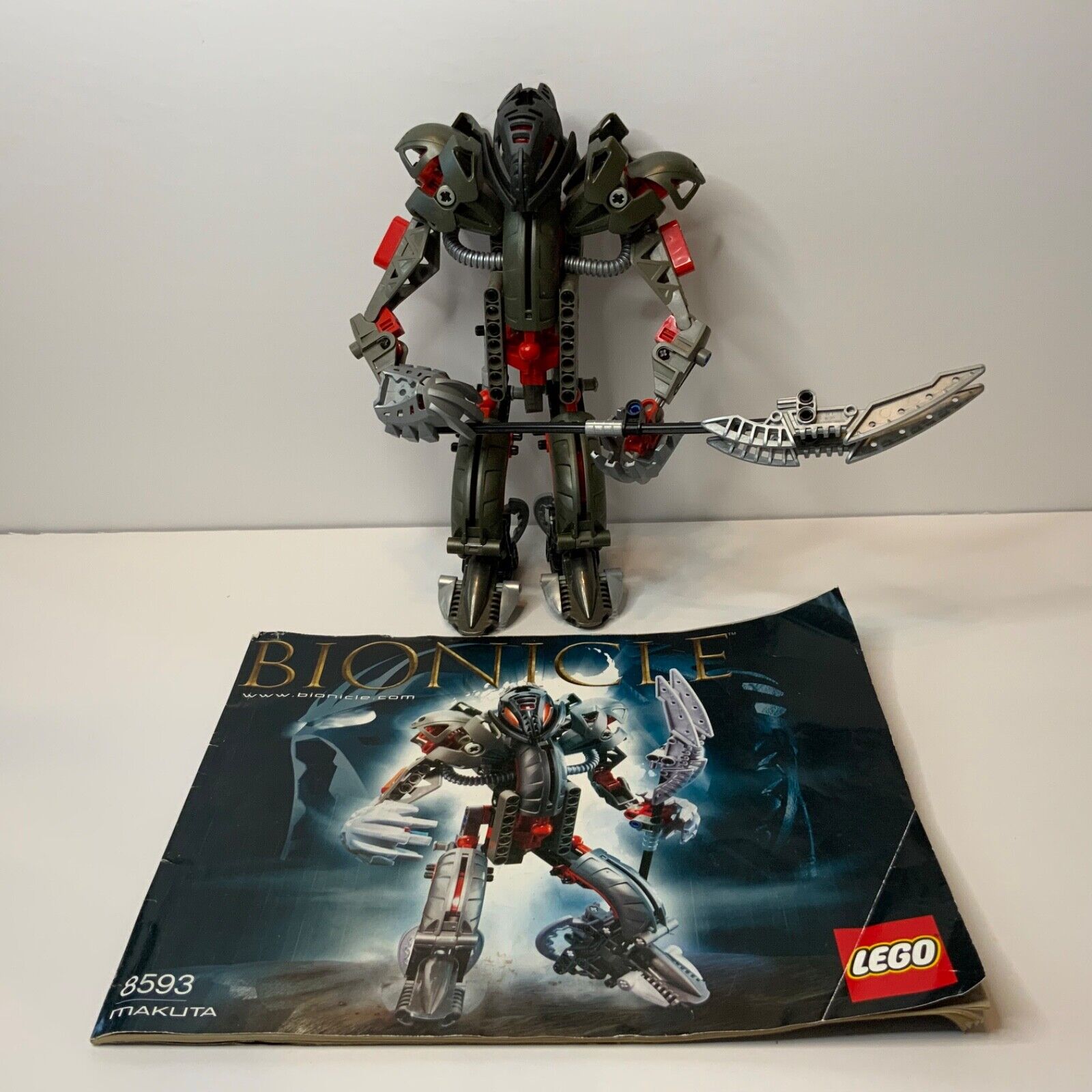 LEGO Bionicle Titans MAKUTA 8593 Complete With Instructions LEGO Bionicle Titans MAKUTA 8593 Complete With Instructions