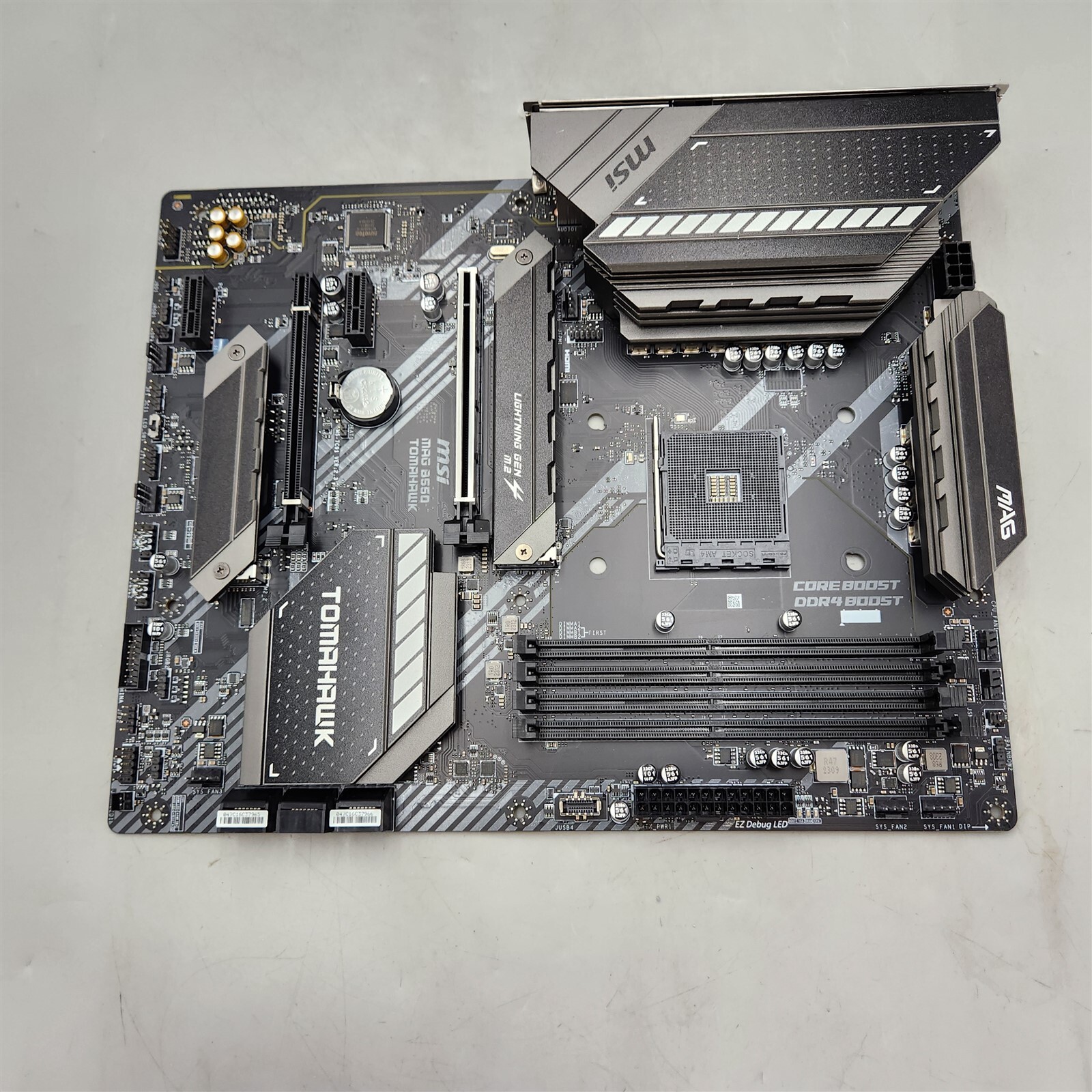 MSI MAG B550 TOMAHAWK (AMD AM4, DDR4 M.2, USB 3.2 Gen 2, ATX