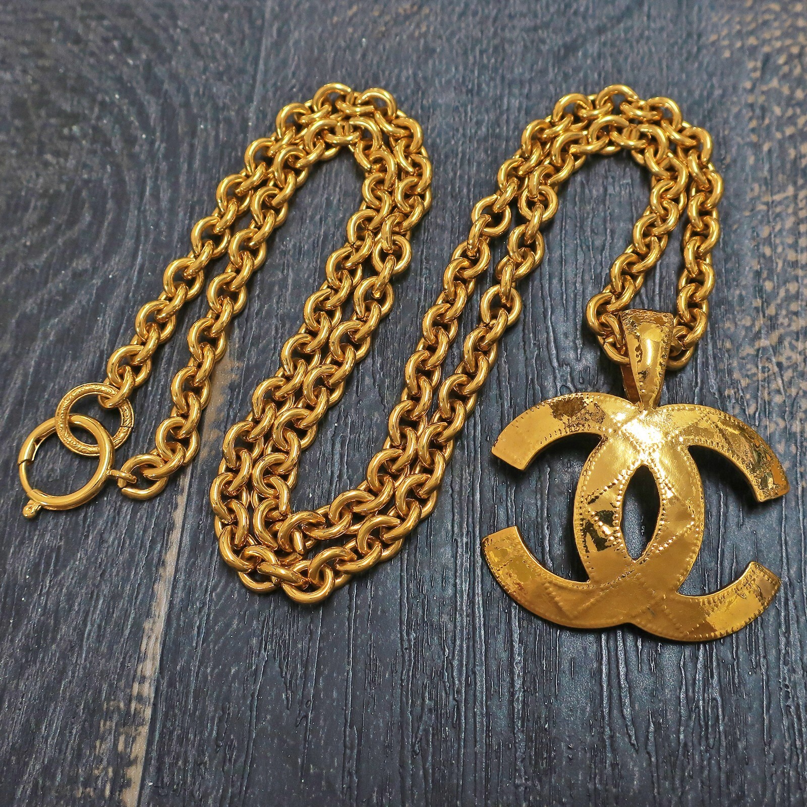 CHANEL Gold Plated CC Logos Charm Vintage Chain Necklace CHANEL Gold Plated CC Logos Charm Vintage Chain Necklace