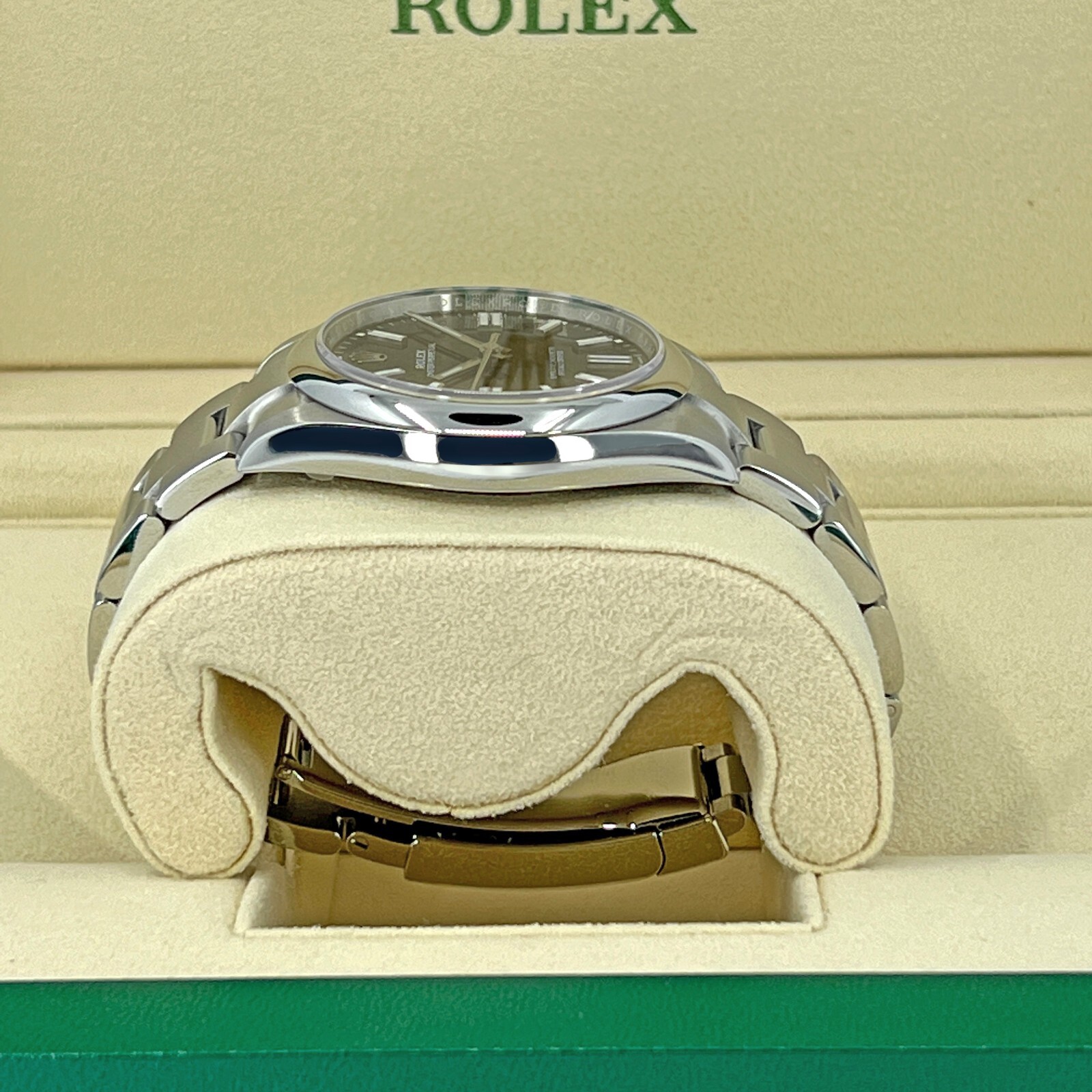 Pre-owned Rolex Oyster Perpetual 41, Black Dial, Ref 124300-0002, Unworn Complete 2023