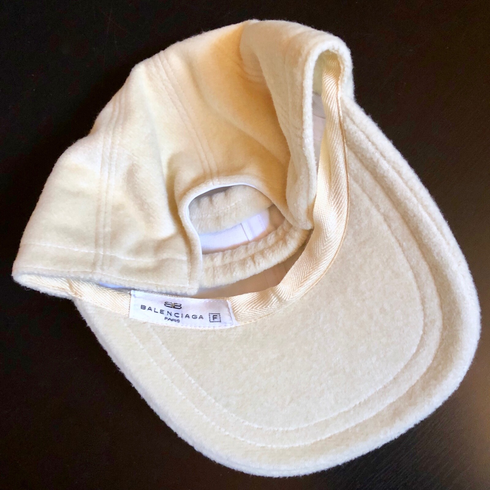 BALENCIAGA Baseball Cap - Cream Color - No Flaws - Vintage - Authentic - Rare