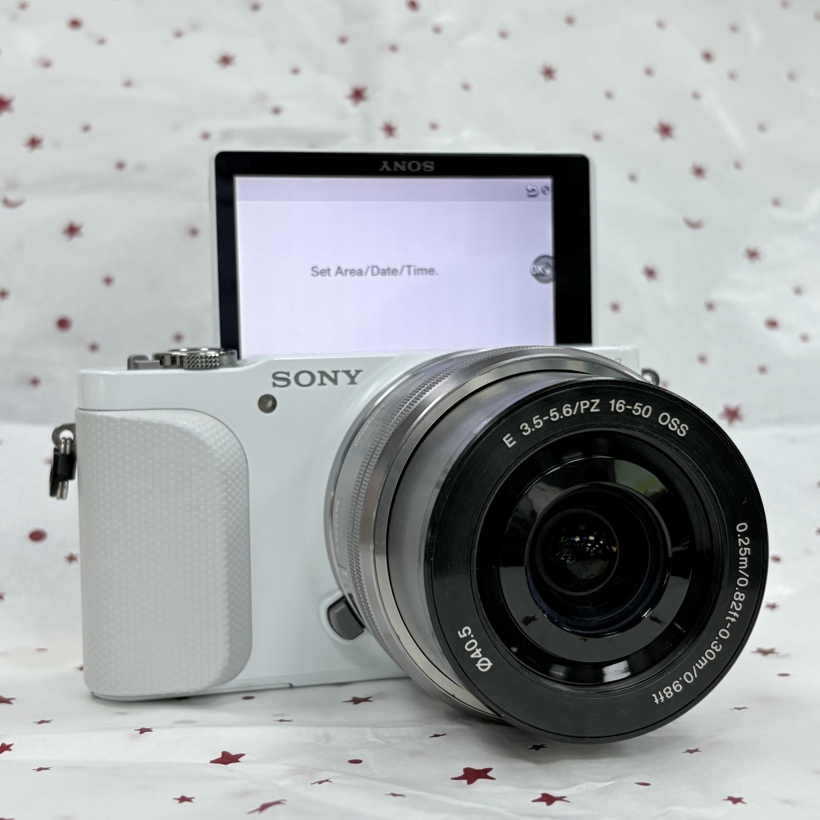 Sony Alpha NEX-3N 16.1 MP 16-50mm F/3.5-5.6 PZ OSS Lens Wi-Fi