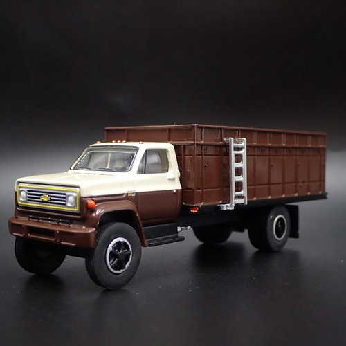 1981 81 CHEVY CHEVROLET C70 GRAIN TRUCK 1:64 SCALE COLLECTIBLE DIECAST MODEL CAR 1981 81 CHEVY CHEVROLET C70 GRAIN TRUCK 1:64 SCALE COLLECTIBLE DIECAST MODEL CAR