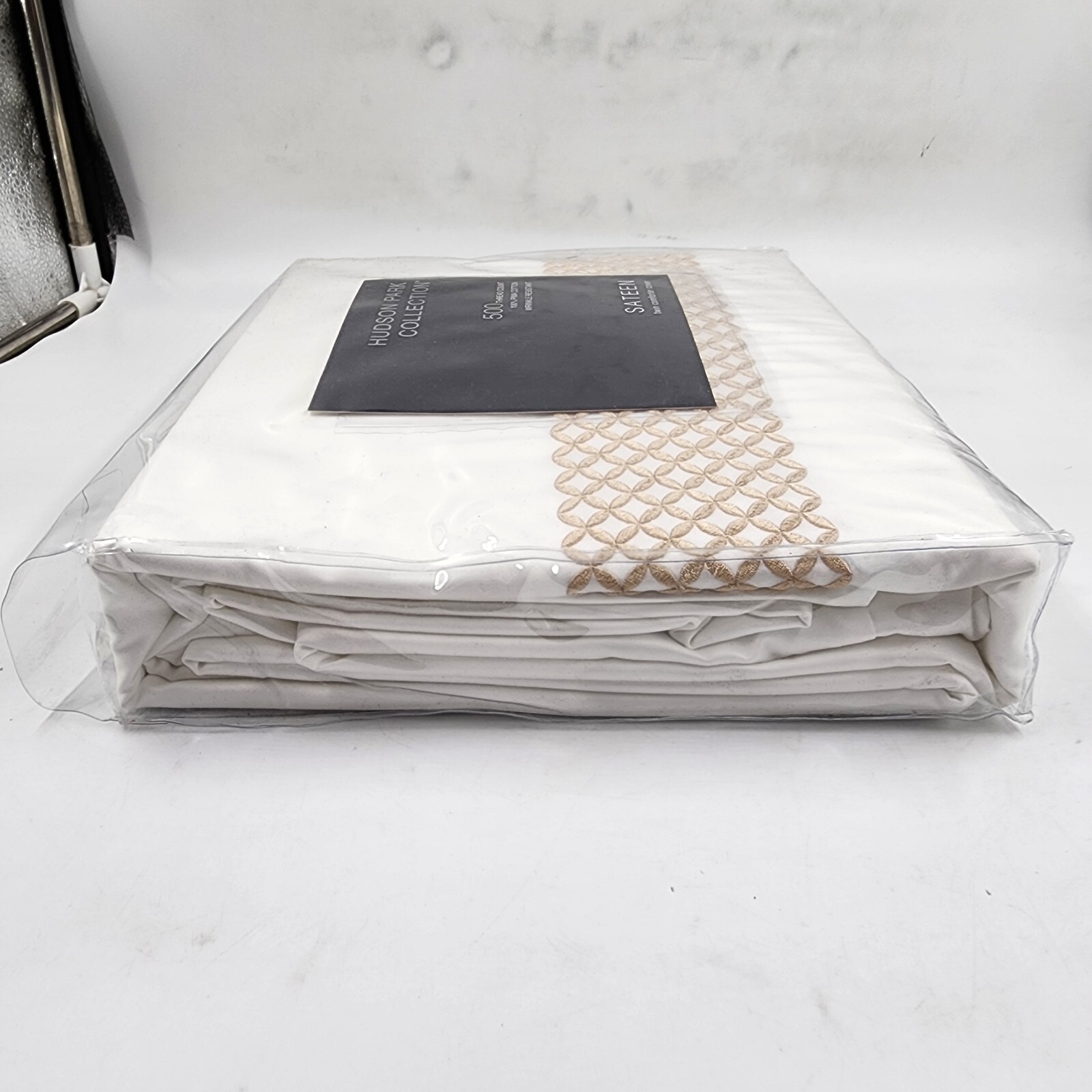 Hudson Park Collection 500TC Embroidered Geo Twin Comforter Cover - Sand - Picture 10 of 14