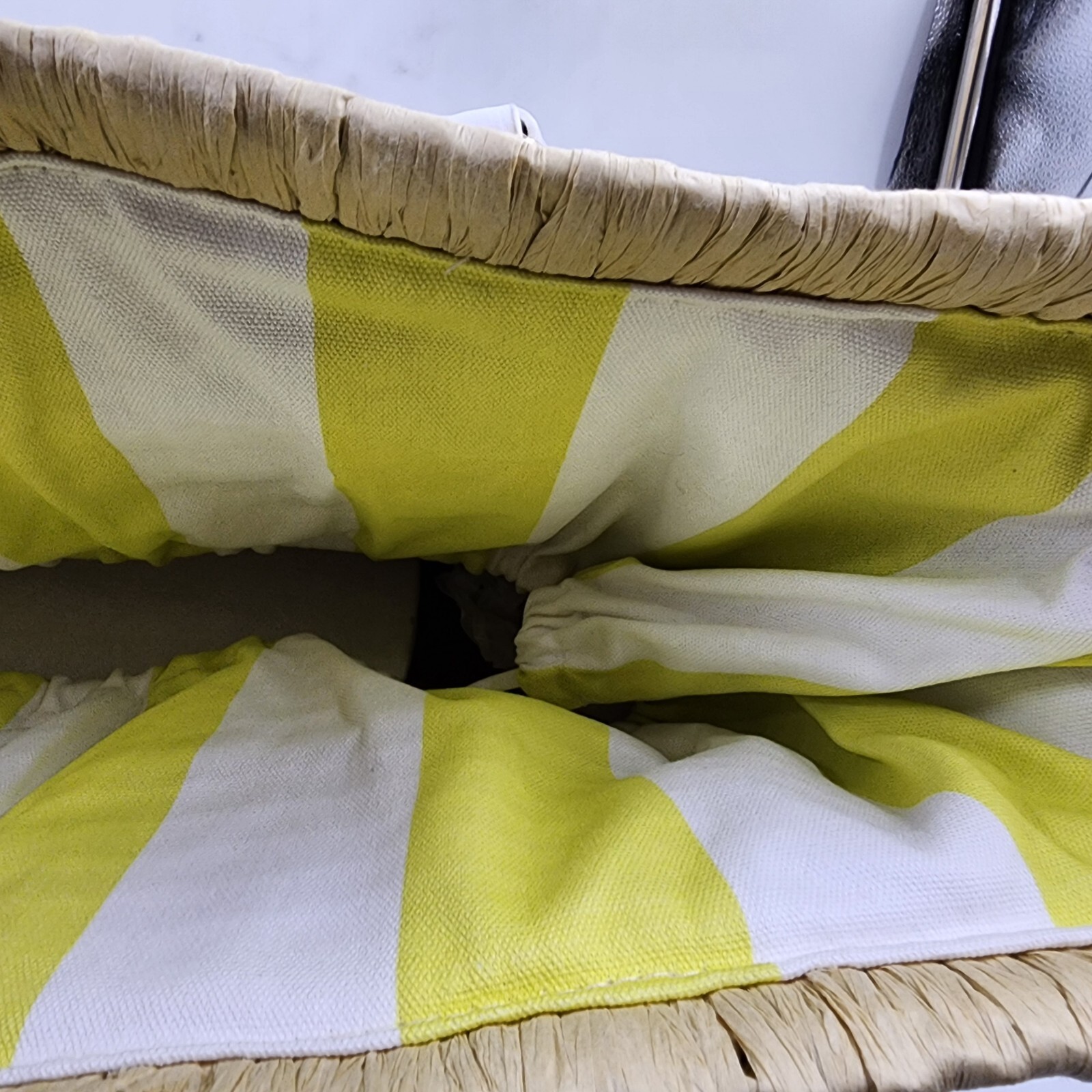 On 34th Isabellaa Straw Medium Drawstring Tote Bag Women's One Size Straw/White - Picture 8 of 14