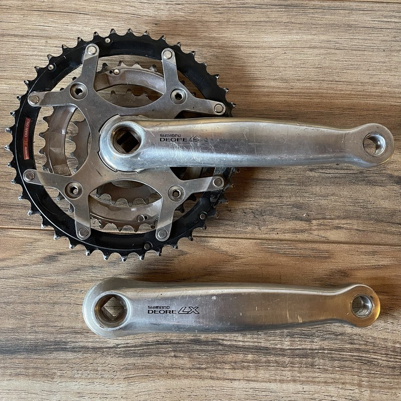 Shimano Deore LX FC-M569 8 Speed Triple Crankset 175mm 22 32