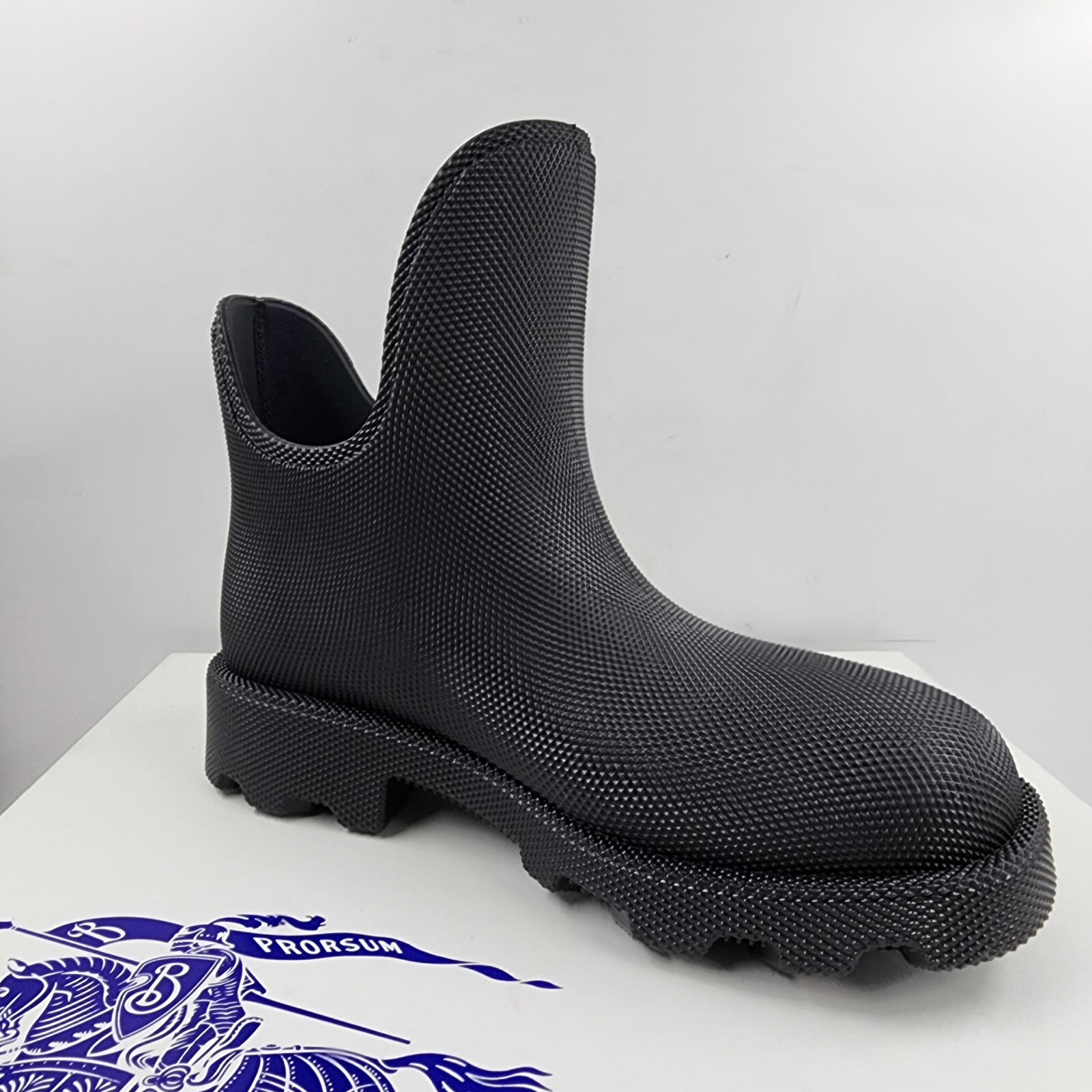 Burberry Marsh Rain Boots Women's Black Solid Textured Round Toe Pull On 36 - Picture 10 of 19