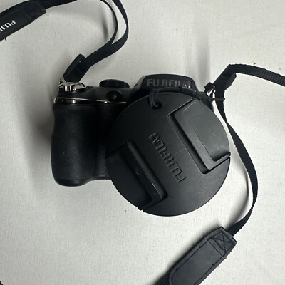 Fujifilm FinePix S3400 14.0MP Digital Camera w/ Strap Lens Cover - TESTED