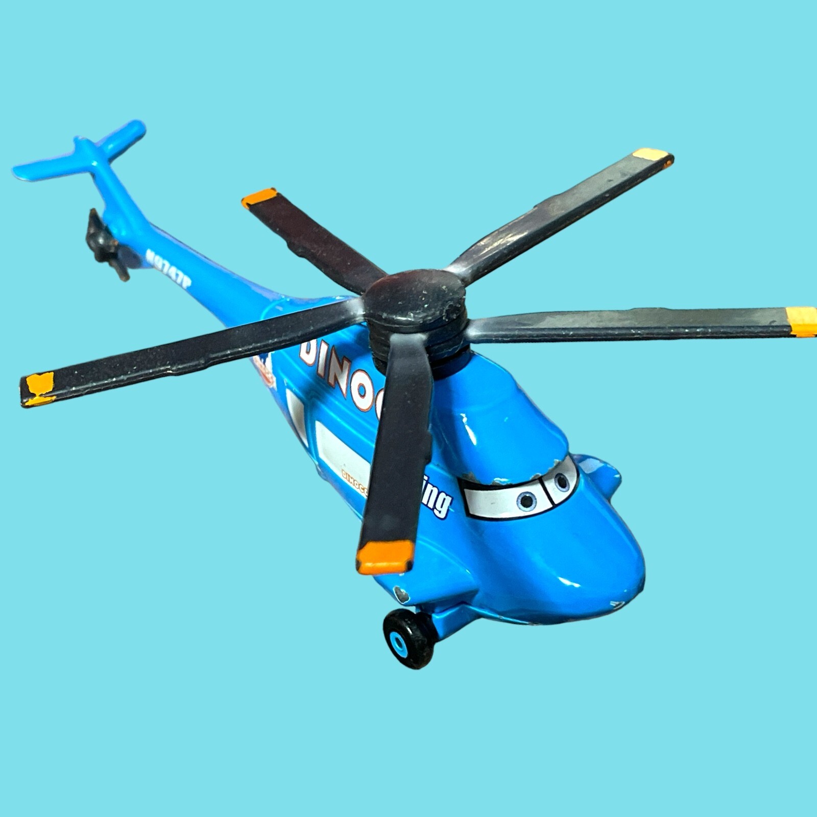 ディズニーピクサー カーズ DINOCOPTER & DINOC Disney Pixar Cars The World of Cars Dinoco Helicopter | eBay
