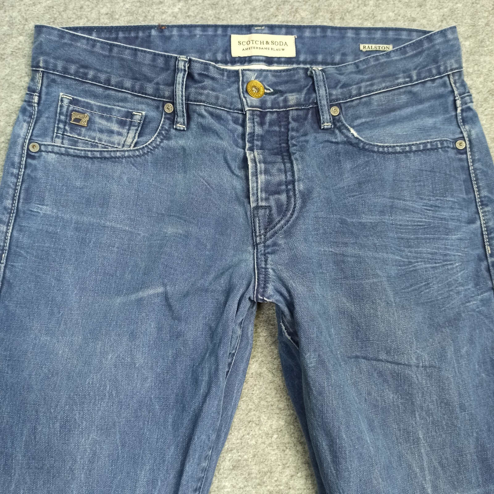 Vintage Levis 501 Mens Jeans W31 L34 (Tag: W34) Black Vintage Levis 501 Mens Jeans W31 L34 (Tag: W34) Black