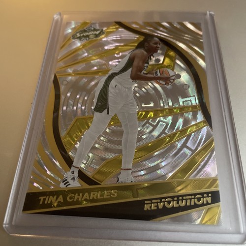 2022 Panini Revolution WNBA Tina Charles #33! FRACTAL