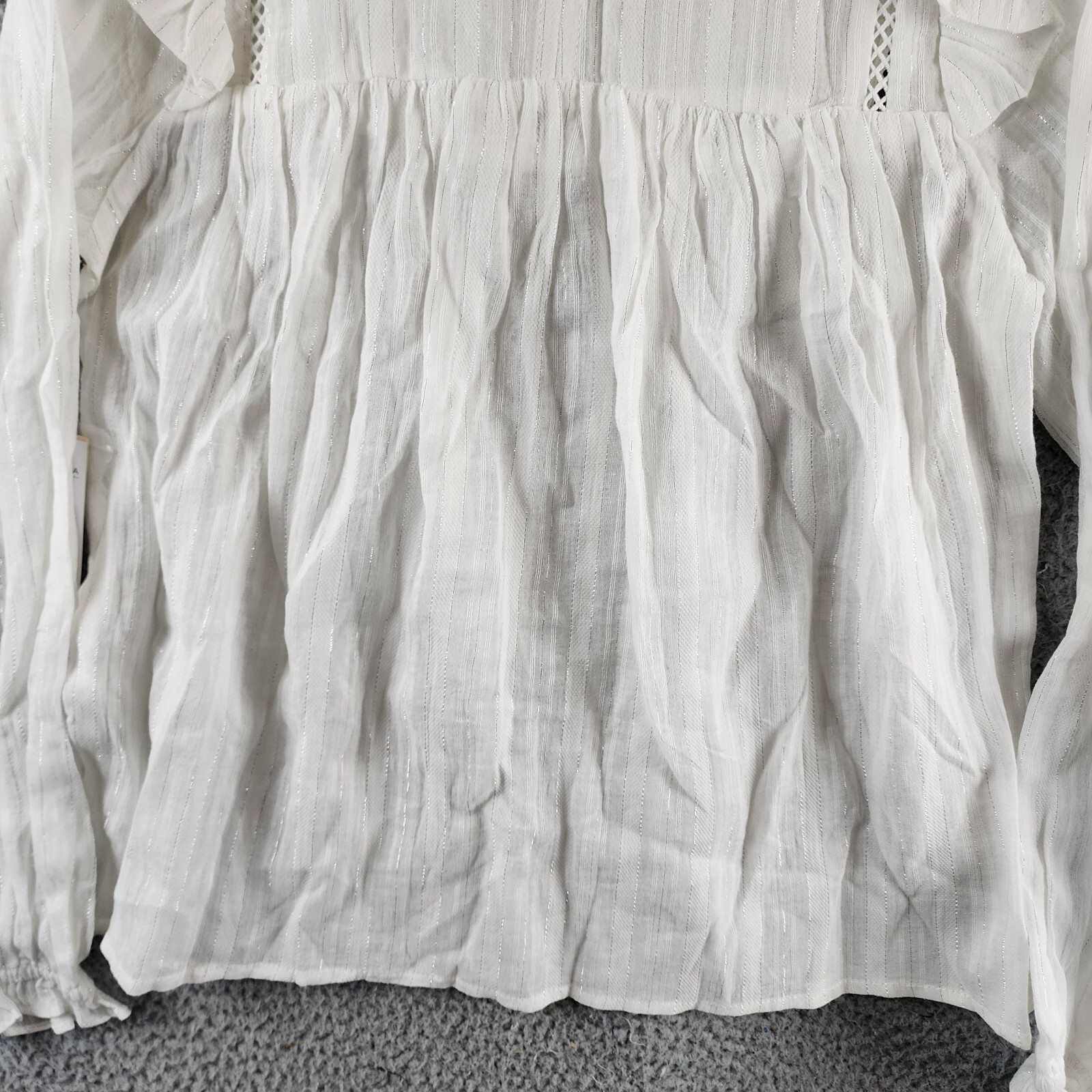 AQUA Pleated Blouse Women's XS White Ruffle Long Sleeve Button Back Closure - Picture 13 of 14