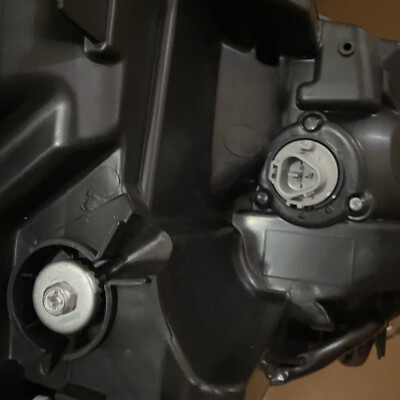 Front LED Projector Headlight Replacement For 2019 2023 Toyota RAV4 Hybrid Pair