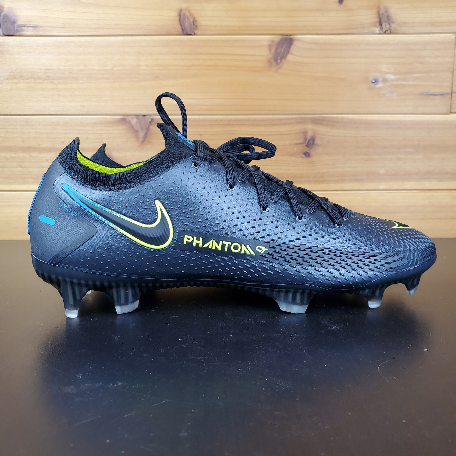 nike black x prism phantom