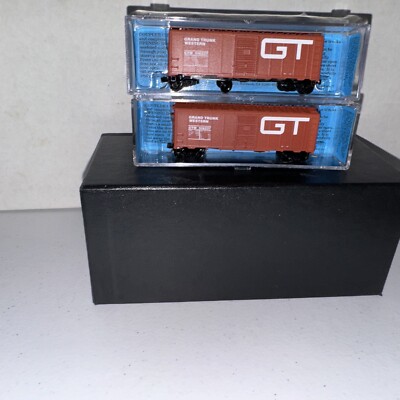 Deluxe Innovations AAR 40  Boxcar 142101 Grand Trunk Western x 2 N Scale