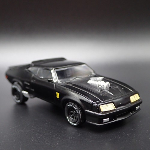 【出品は今月まで】 1/18 1973 FORD FALCON XB　超オマケ付 1973 Ford Falcon XB Last of the Interceptors, Black