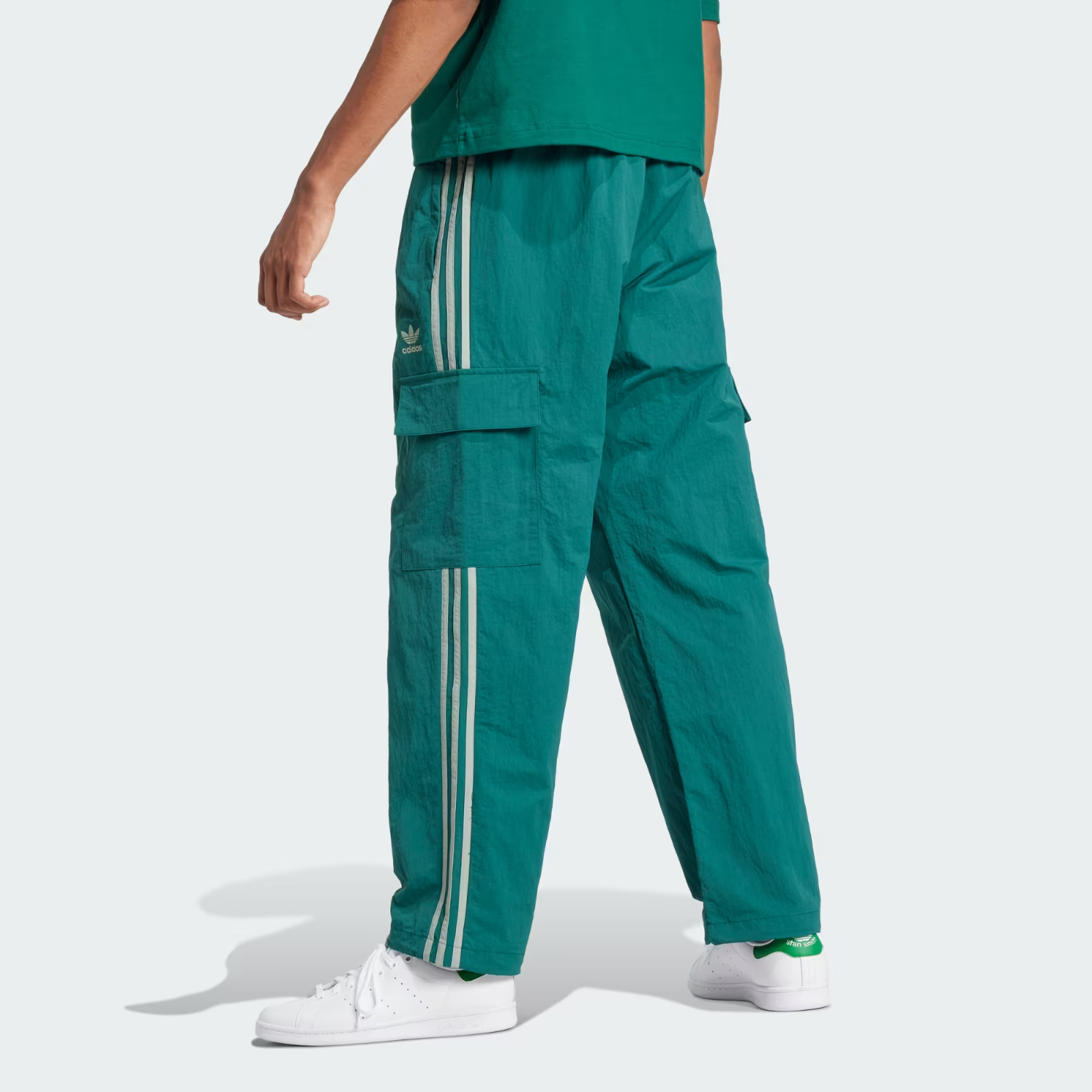 【ADIDAS ORIGINALS】◆3-STRIPE CARGO PANTS◆正規品◆ adidas Originals Men's Adicolor Classics 3-Stripes Cargo