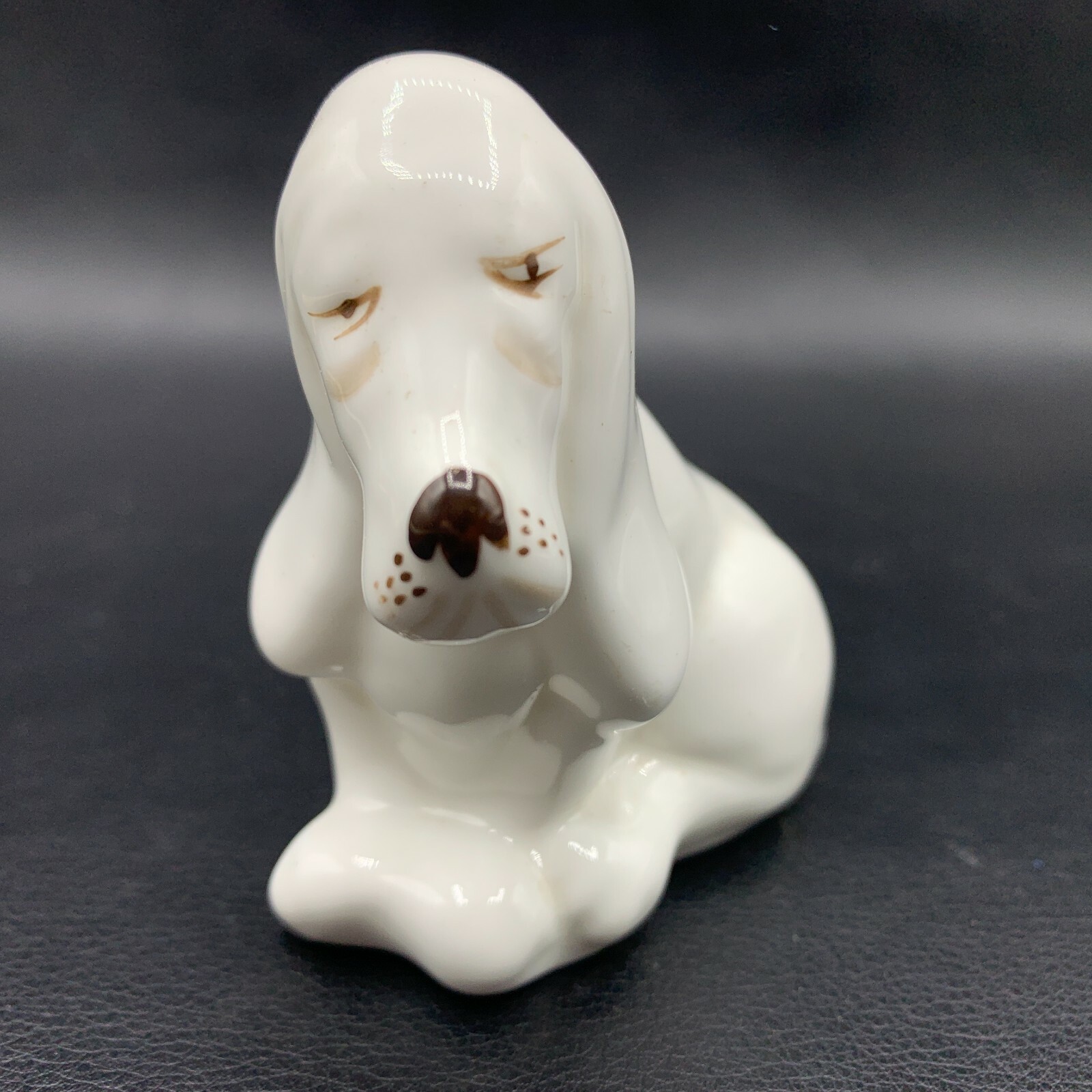 Vtg Coalport White Hound Basset Dog Figurine Bone China Porcelain England のebay公認海外通販 セカイモン